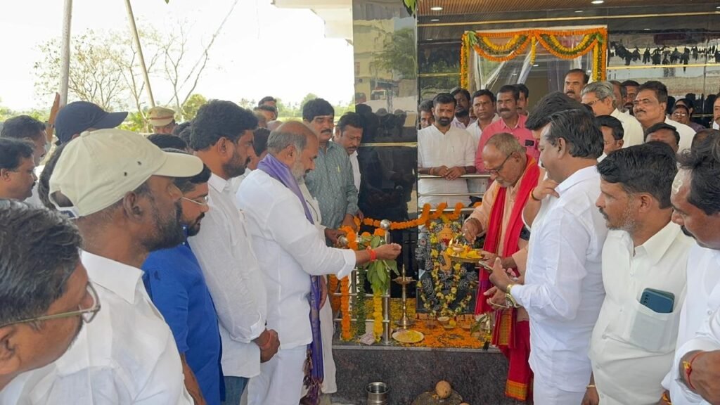 కులం అంటే బలం.. బలగం