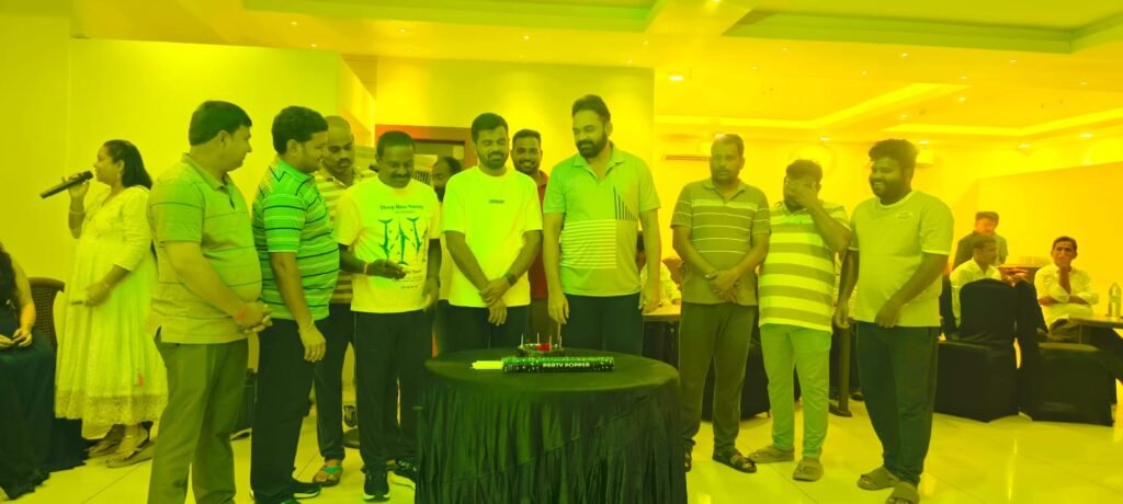 ఘనంగా కృష్ణ దంపతుల పెళ్లిరోజు వేడుకలు