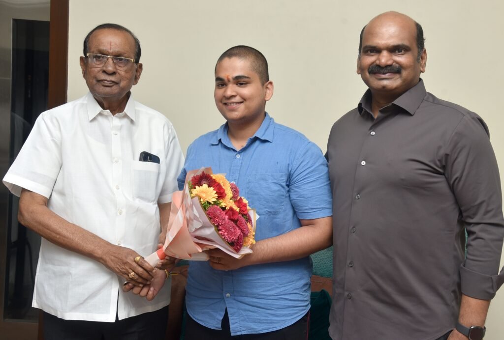 నీట్ ఫలితాల్లో ఓరుగల్లు జెండా
