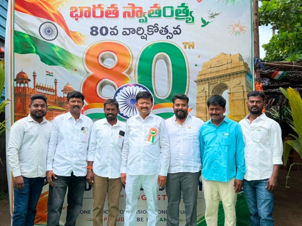 న్యూ శాయంపేట లో ఘనంగా జాతీయ జెండా ఆవిష్కరణ…