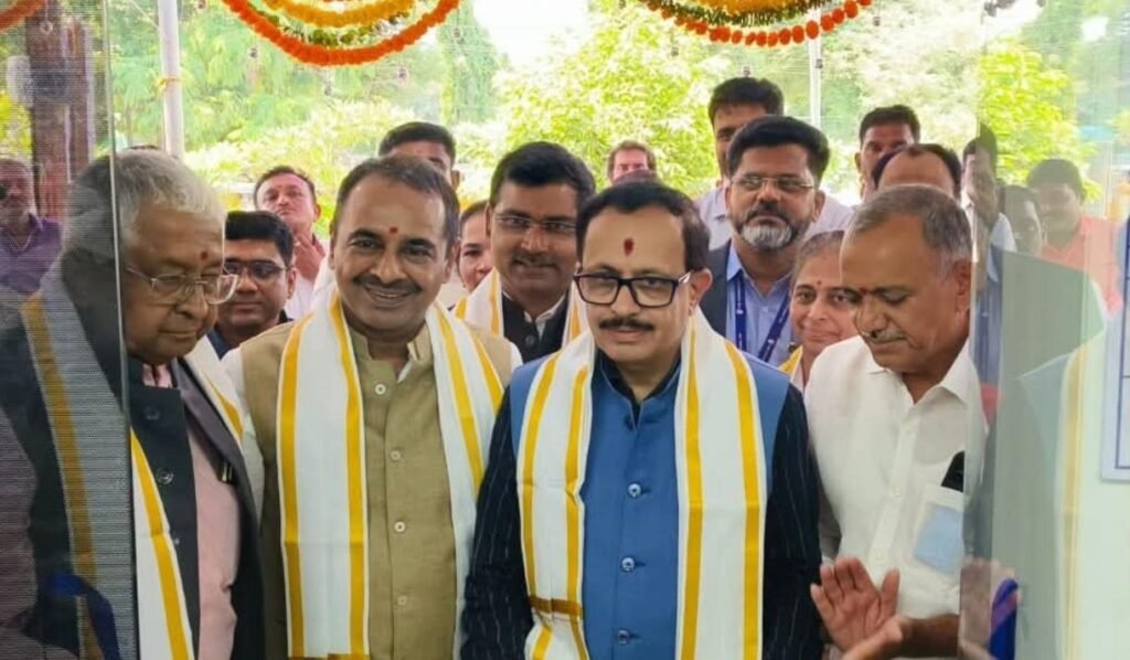 ఖాతాదారులకు ఆధునిక బ్యాంకింగ్ సేవలే లక్ష్యం