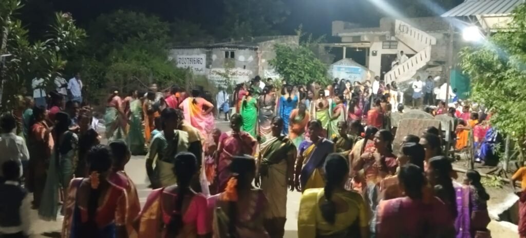 ఎంగిలిపూల బతుకమ్మ సంబరాలు