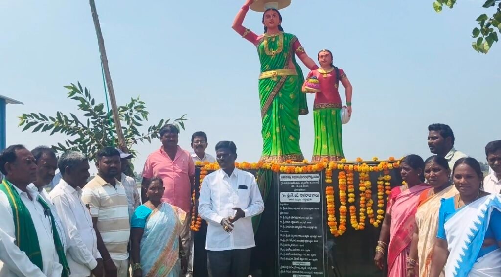బతుకమ్మ విగ్రహాల ప్రారంభోత్సవం